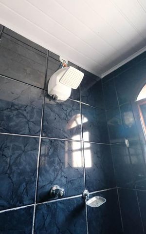 Casa para alugar com 230m², 4 quartos e 2 vagasBanheiro social