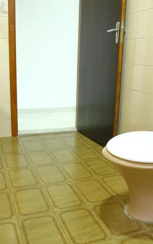 Casa à venda com 179m², 3 quartos e 2 vagasBanheiro 1