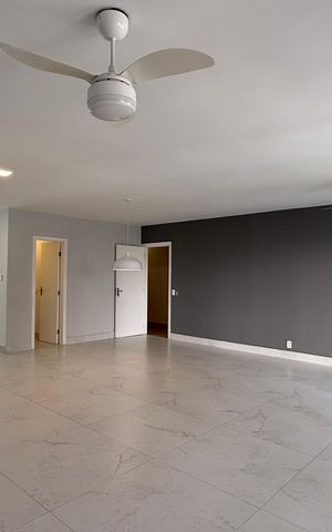 Apartamento para alugar com 185m², 4 quartos e 1 vaga Apartamento para alugar com 185m², 4 quartos e 1 vagaSala