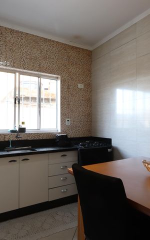 Casa à venda com 125m², 2 quartos e 2 vagasCozinha