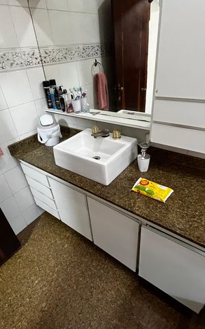 Casa para alugar com 216m², 4 quartos e 2 vagas Casa para alugar com 216m², 4 quartos e 2 vagasBanheiro da Suíte 2