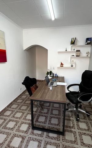 Casa para alugar com 216m², 4 quartos e 2 vagas Casa para alugar com 216m², 4 quartos e 2 vagasQuarto 1