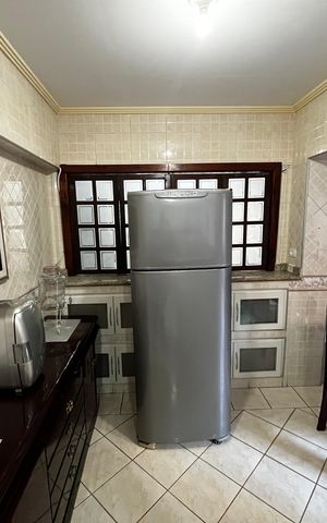 Casa para alugar com 216m², 4 quartos e 2 vagas Casa para alugar com 216m², 4 quartos e 2 vagasCozinha