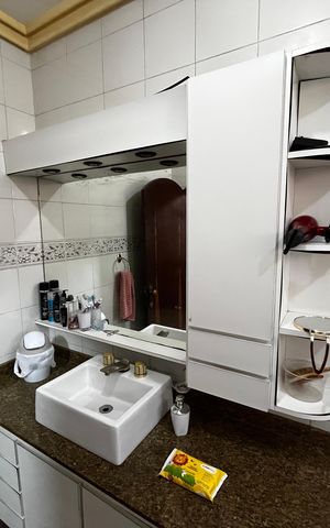 Casa para alugar com 216m², 4 quartos e 2 vagas Casa para alugar com 216m², 4 quartos e 2 vagasBanheiro da Suíte 2