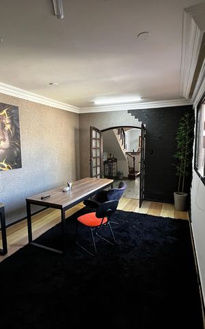 Casa para alugar com 216m², 4 quartos e 2 vagas Casa para alugar com 216m², 4 quartos e 2 vagasSuíte 1