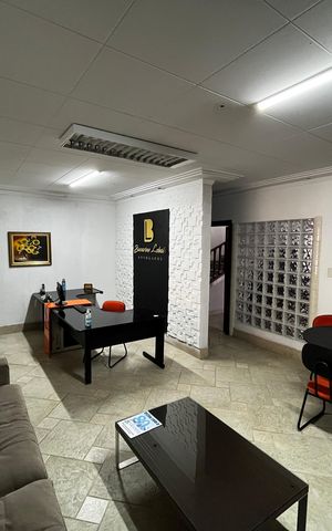 Casa para alugar com 216m², 4 quartos e 2 vagas Casa para alugar com 216m², 4 quartos e 2 vagasSala