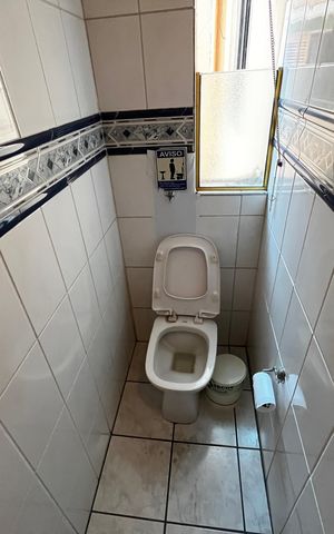 Casa para alugar com 216m², 4 quartos e 2 vagas Casa para alugar com 216m², 4 quartos e 2 vagasBanheiro