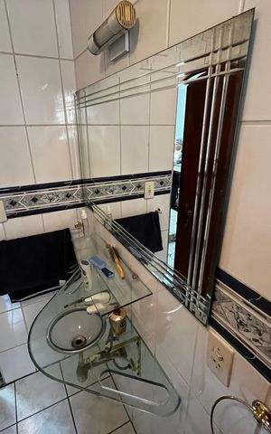 Casa para alugar com 216m², 4 quartos e 2 vagas Casa para alugar com 216m², 4 quartos e 2 vagasBanheiro
