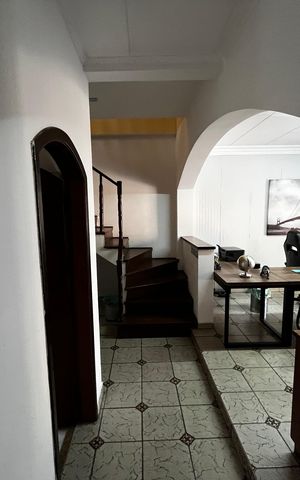 Casa para alugar com 216m², 4 quartos e 2 vagas Casa para alugar com 216m², 4 quartos e 2 vagasSala 2