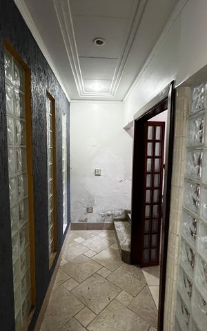 Casa para alugar com 216m², 4 quartos e 2 vagas Casa para alugar com 216m², 4 quartos e 2 vagasCorredor