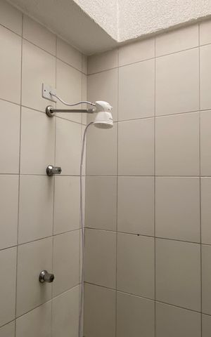 Apartamento à venda com 95m², 3 quartos e 1 vaga Apartamento à venda com 95m², 3 quartos e 1 vagaBanheiro da Suíte