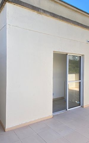 Apartamento à venda com 95m², 3 quartos e 1 vaga Apartamento à venda com 95m², 3 quartos e 1 vagaTerraço