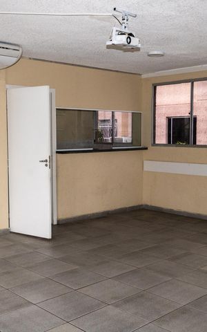 Apartamento para alugar com 44m², 2 quartos e 1 vaga Apartamento para alugar com 44m², 2 quartos e 1 vagaÁrea comum - Salão de festas