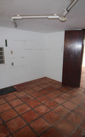 Casa para alugar com 360m², 3 quartos e 2 vagas Casa para alugar com 360m², 3 quartos e 2 vagasÁrea de serviço