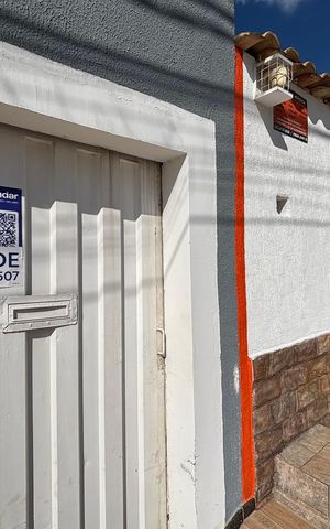 Casa à venda com 200m², 4 quartos e 5 vagasPlaquinha Instalada