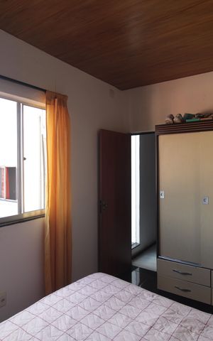 Casa à venda com 200m², 4 quartos e 5 vagasSuite