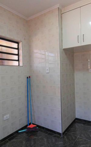 Casa à venda com 200m², 3 quartos e 4 vagas Casa à venda com 200m², 3 quartos e 4 vagasCozinha