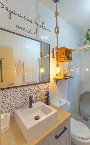 Casa de condomínio à venda com 42m², 2 quartos e 1 vaga Casa de condomínio à venda com 42m², 2 quartos e 1 vagaBanheiro