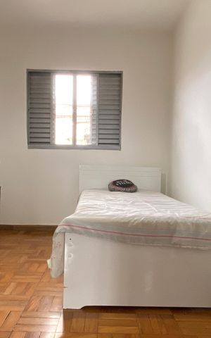 Casa à venda com 125m², 4 quartos e 2 vagas Casa à venda com 125m², 4 quartos e 2 vagasQuarto 4