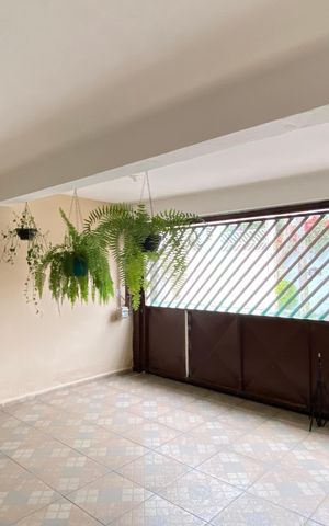 Casa à venda com 125m², 4 quartos e 2 vagas Casa à venda com 125m², 4 quartos e 2 vagasGaragem