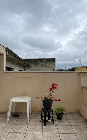 Casa à venda com 125m², 4 quartos e 2 vagas Casa à venda com 125m², 4 quartos e 2 vagasVaranda Quarto 3