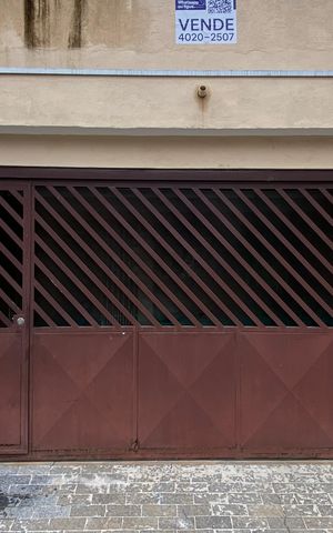 Casa à venda com 125m², 4 quartos e 2 vagas Casa à venda com 125m², 4 quartos e 2 vagasFachada - Placa