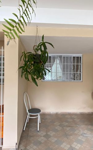 Casa à venda com 125m², 4 quartos e 2 vagas Casa à venda com 125m², 4 quartos e 2 vagasGaragem