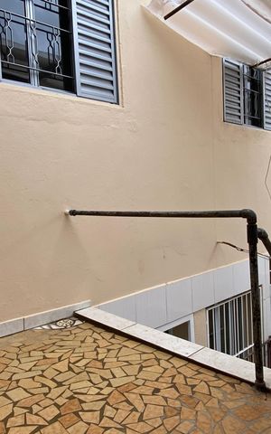 Casa à venda com 125m², 4 quartos e 2 vagas Casa à venda com 125m², 4 quartos e 2 vagasÁrea externa