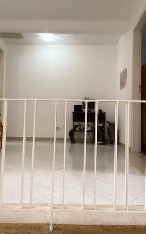 Casa à venda com 125m², 4 quartos e 2 vagas Casa à venda com 125m², 4 quartos e 2 vagasCorredor