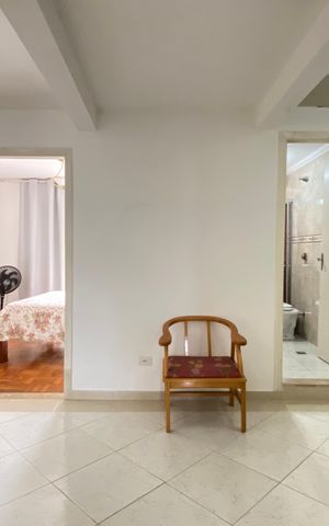 Casa à venda com 125m², 4 quartos e 2 vagas Casa à venda com 125m², 4 quartos e 2 vagasCorredor