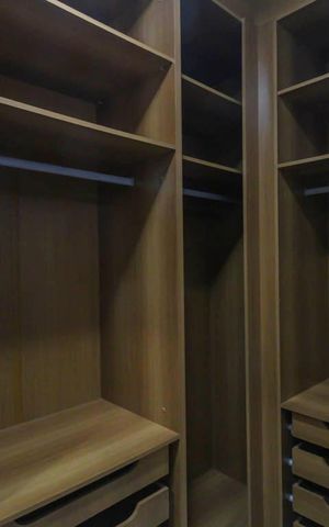 Casa à venda com 270m², 4 quartos e 6 vagas Casa à venda com 270m², 4 quartos e 6 vagasCloset da Suíte