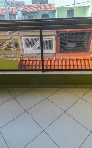 Casa à venda com 270m², 4 quartos e 6 vagas Casa à venda com 270m², 4 quartos e 6 vagasVaranda da Suíte