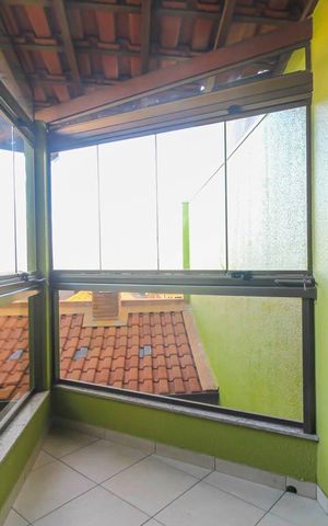 Casa à venda com 270m², 4 quartos e 6 vagas Casa à venda com 270m², 4 quartos e 6 vagasVaranda do Quarto 1