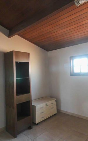 Casa à venda com 270m², 4 quartos e 6 vagas Casa à venda com 270m², 4 quartos e 6 vagasQuarto 3