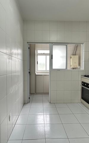 Apartamento para alugar com 119m², 3 quartos e 2 vagas Apartamento para alugar com 119m², 3 quartos e 2 vagasCozinha