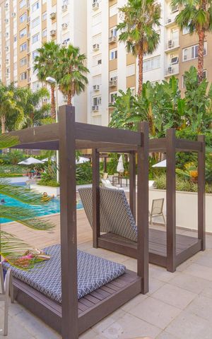 Apartamento à venda com 100m², 3 quartos e 1 vaga Apartamento à venda com 100m², 3 quartos e 1 vagaÁrea comum - Piscina