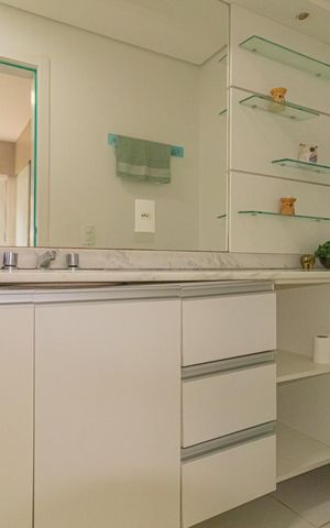 Apartamento à venda com 100m², 3 quartos e 1 vaga Apartamento à venda com 100m², 3 quartos e 1 vagaBanheiro da Suíte
