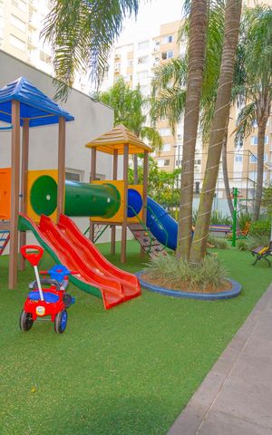 Apartamento à venda com 100m², 3 quartos e 1 vaga Apartamento à venda com 100m², 3 quartos e 1 vagaÁrea comum - Playground