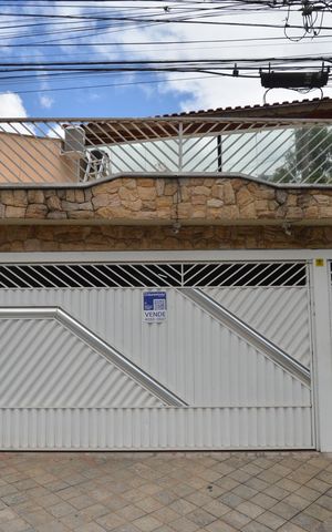 Casa para alugar com 390m², 3 quartos e 3 vagasPlaca