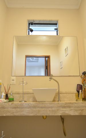 Casa para alugar com 390m², 3 quartos e 3 vagasLavabo