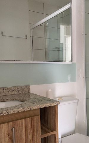 Apartamento à venda com 51m², 2 quartos e 1 vaga Apartamento à venda com 51m², 2 quartos e 1 vagaBanheiro social