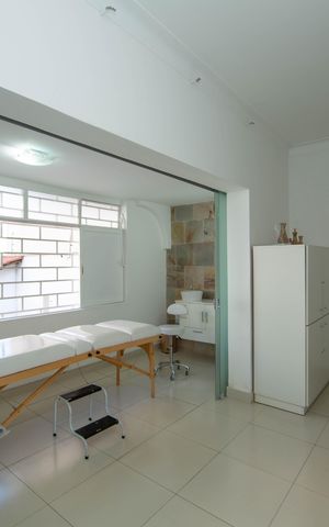 Casa para alugar com 300m², 5 quartos e 7 vagas Casa para alugar com 300m², 5 quartos e 7 vagasQuarto