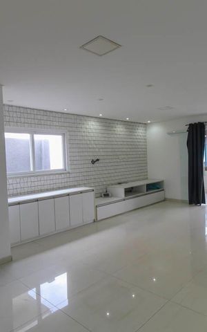 Casa à venda com 320m², 3 quartos e 4 vagas Casa à venda com 320m², 3 quartos e 4 vagasSala