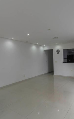 Casa à venda com 320m², 3 quartos e 4 vagas Casa à venda com 320m², 3 quartos e 4 vagasSala
