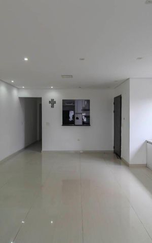 Casa à venda com 320m², 3 quartos e 4 vagas Casa à venda com 320m², 3 quartos e 4 vagasSala