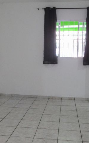 Casa para alugar com 40m², 1 quarto e 1 vagaQuarto
