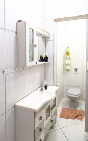 Casa à venda com 129m², 3 quartos e 2 vagasLavabo