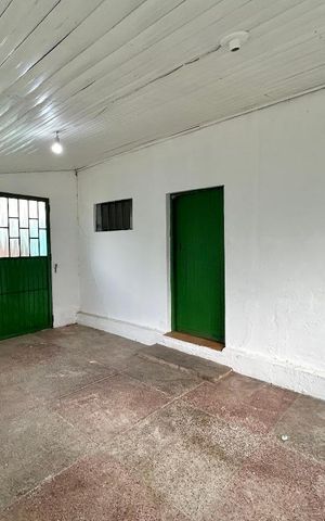 Casa à venda com 130m², 2 quartos e 1 vaga Casa à venda com 130m², 2 quartos e 1 vagaÁrea de Serviço