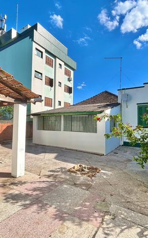 Casa à venda com 130m², 2 quartos e 1 vaga Casa à venda com 130m², 2 quartos e 1 vagaÁrea Externa