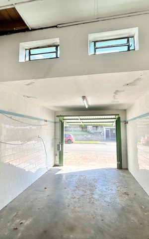 Casa à venda com 130m², 2 quartos e 1 vaga Casa à venda com 130m², 2 quartos e 1 vagaGaragem